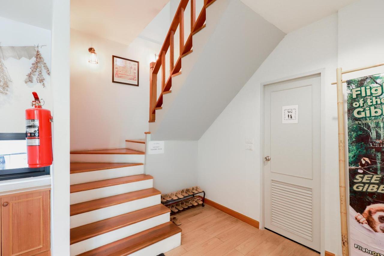 Bed and Breakfast Oyo 825 Casampika Чиангмай Экстерьер фото